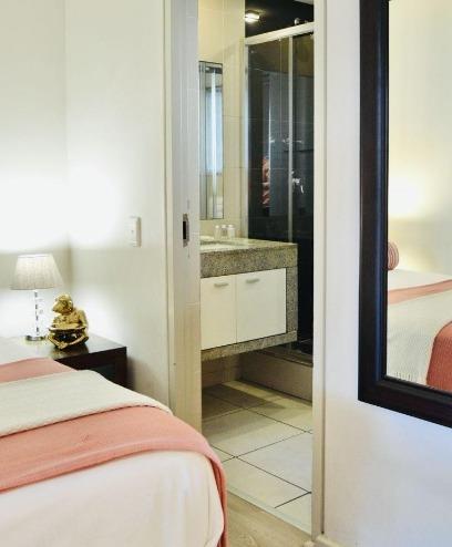 To Let 1 Bedroom Property for Rent in De Waterkant Western Cape